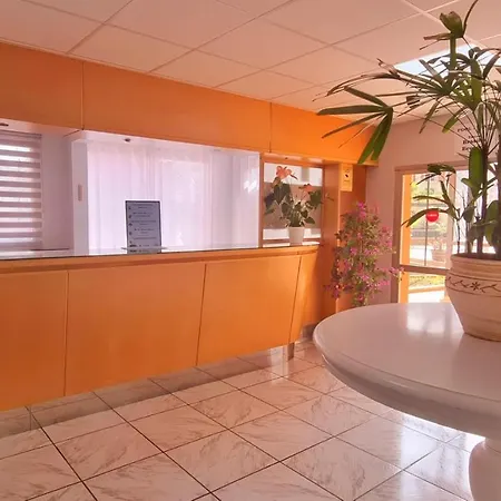 Garden Beach Studio